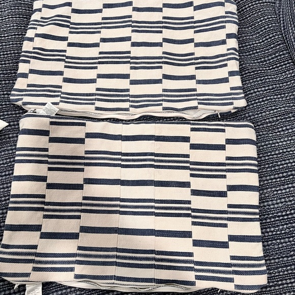 Pottery barn pillow covers - Picture 4 of 6